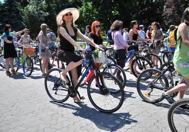 Новость - Досуг и еда - Приходи посмотреть: в Киеве пройдет стильный женский велопробег