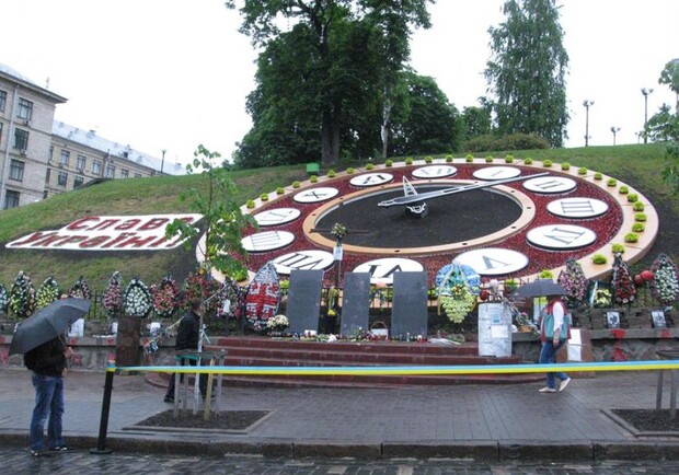 Новость - События - Фотофакт: в центре Киева снова заработали цветочные часы