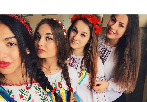 Новость - Люди города - Instagram-подборка: 17-летние киевляне отметили выпускной и последний звонок