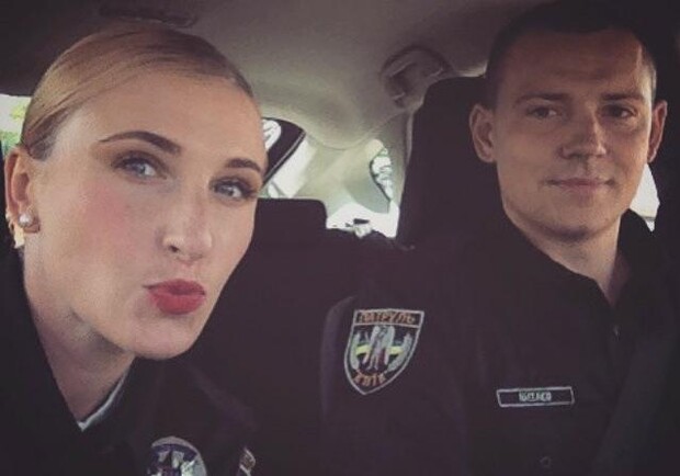 Новость - Люди города - Подпишись: у новых киевских патрульных появился аккаунт в Instagram