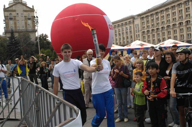 В рошлом году на Майдане также прошел Олимпийский урок.
Фото с сайта adsf.com.ua