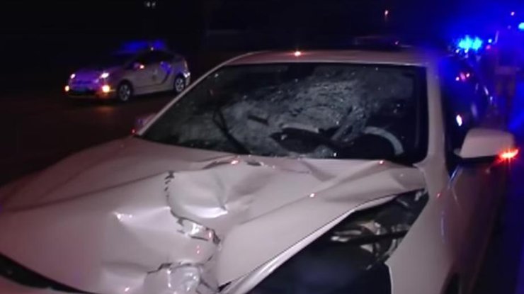 Новость - События - В Киеве машина сбила парня, который перебегал проспект Победы