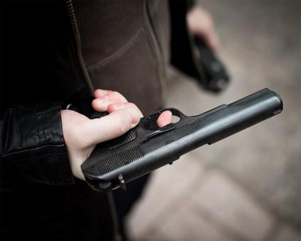 Новость - События - 17-летний киевлянин шел на Майдан с пистолетами и гранатами