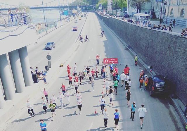 Новость - Спорт - Подсмотрено в Instagram: как киевляне бегали на большом полумарафоне