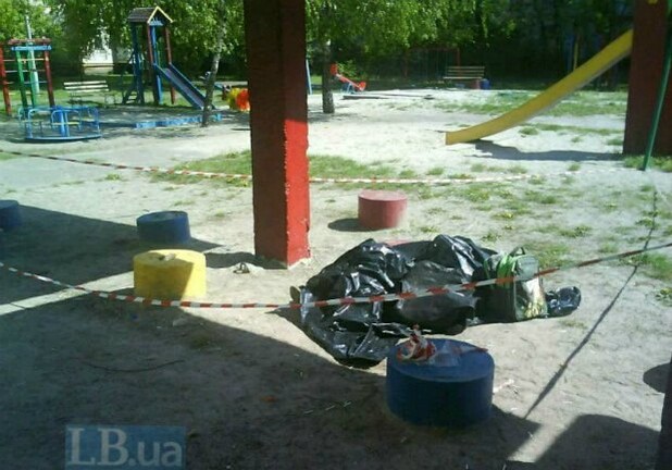 Новость - События - В Киеве на детской площадке обнаружили труп