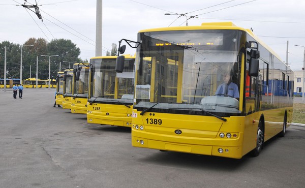 Новость - Транспорт и инфраструктура - Сегодня на Голосеево троллейбус и автобус временно изменили маршруты