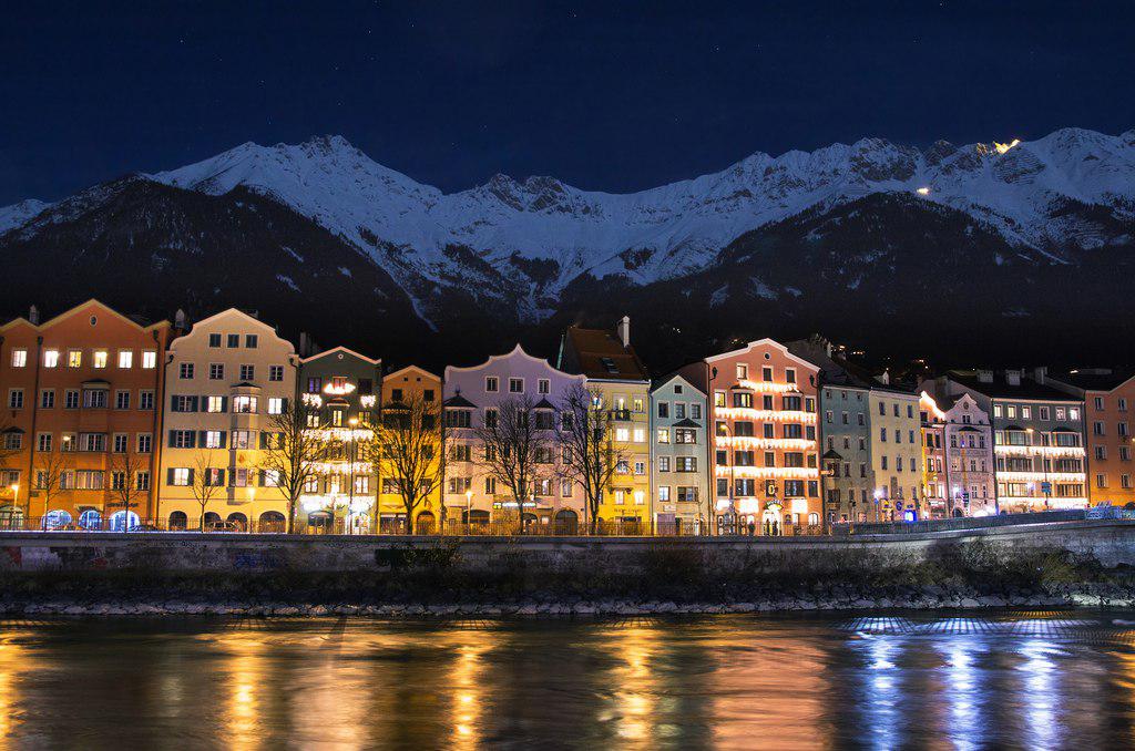 Новость - События - Хочешь за окошком Альпы: сделай селфи и получи настоящий новогодний отпуск