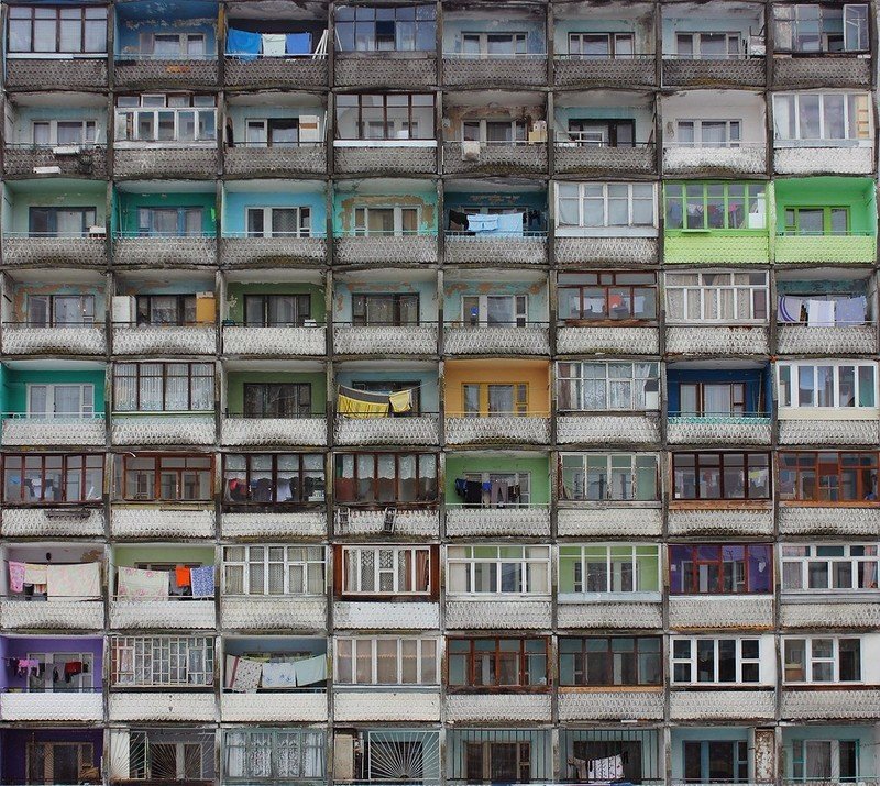 Новость - События - Молодо-зелено: в центре Киева обнаружили яркий балкон