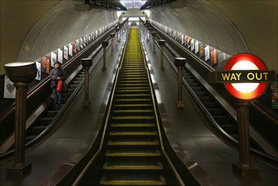 Новость - События - Будем подождать: стало известно, когда запустят эскалатор на станции метро "Университет"