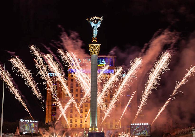 Новость - Досуг и еда - Хоровые пения, массовые забеги и парусная регата: программа празднования Дня Киева