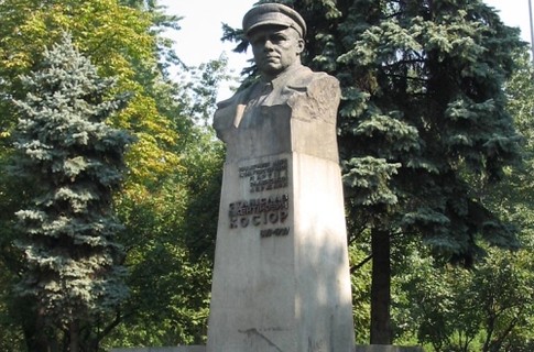 Памятник Косиору, который снесли несколько ет назад, снова будет выставлен для всеобщего просмотра.
Фото с сайта segodnya.ua