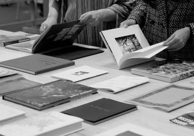 Афиша - Выставки - Выставка самиздатов Photobookshow