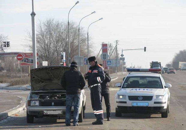 Гаишники выписали почти две тысячи штрафов всего за одни сутки. Фото с сайта www.sai.gov.ua