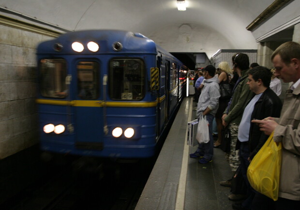 Киевский метрополитен в этом году отремонтирует 206 вагонов. Фото Артем Пастух. 