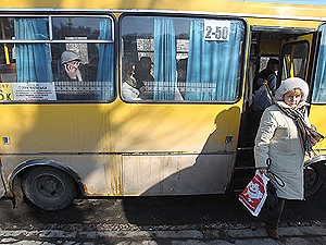 В Киеве подорожал проезд еще на двух маршрутах. Фото Максима Люкова
