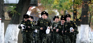 Киевские чиновники отправили сирот в казармы