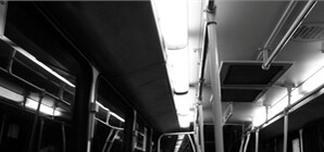 Под Киевом перевернулась маршрутка. Пассажиры оказались в железном плену