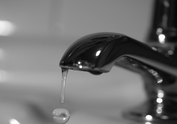 Почему нельзя пить воду из-под кранов? Фото с сайта sxc.hu