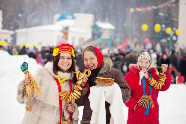Новость - Досуг и еда - Блины, вареники и веселье: в Пирогово отметят Масленицу народными гуляньями