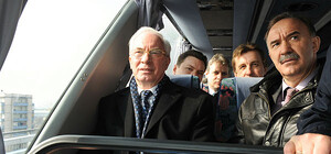 По Дарницкому мосту уже можно ездить на машине в обоих направлениях