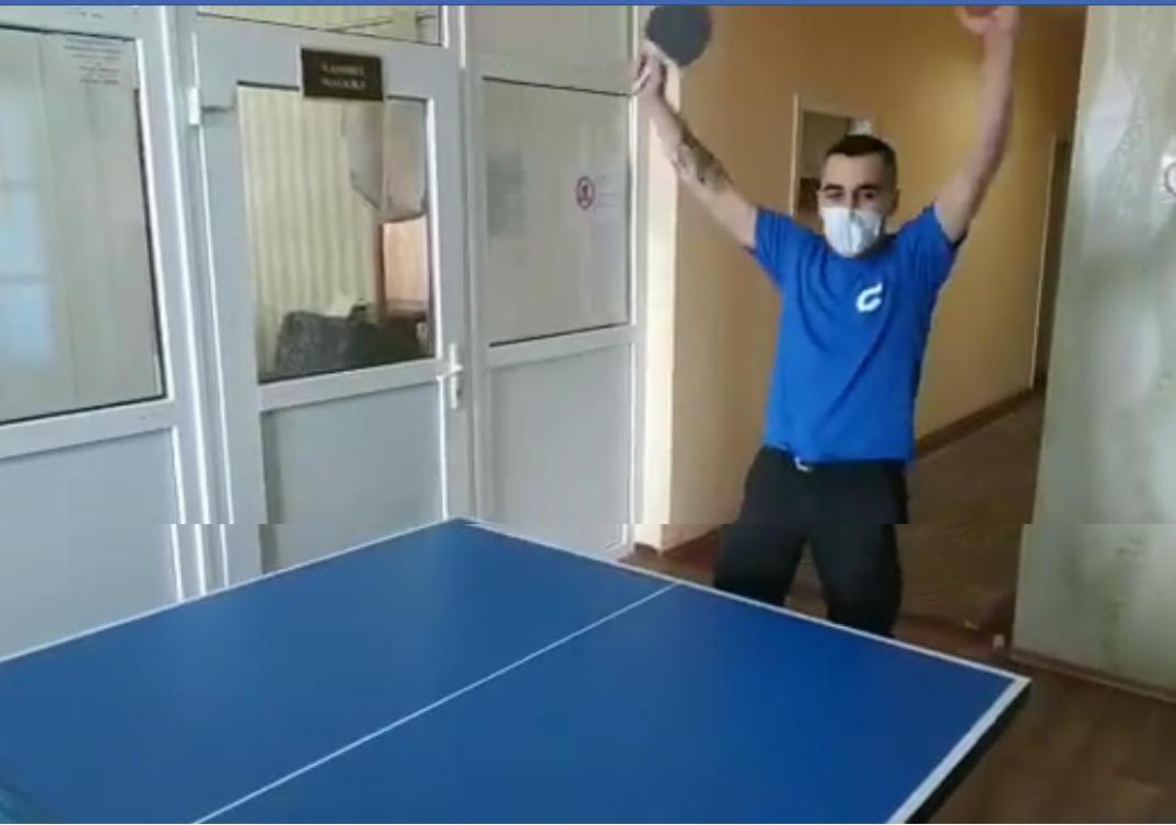 В условиях обсервации: в санатории Новых Санжар провели турнир по настольному теннису