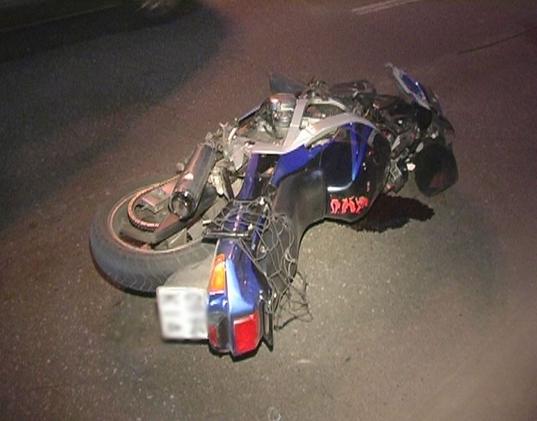 В одно мгновение мотоцикл очутился возле обочины. Фото с сайта magnolia-tv.com.