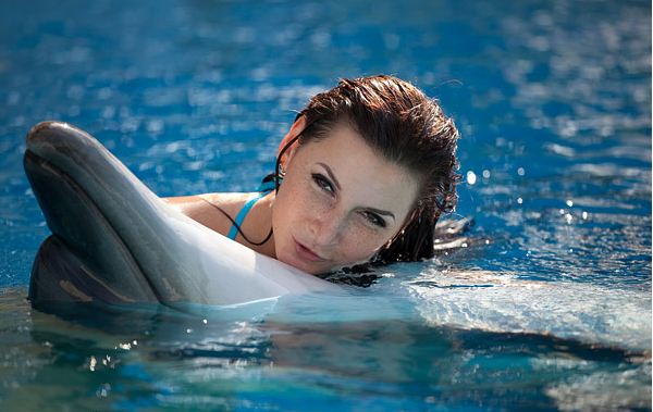 Поплавайте с дельфином в Крыму: Фото: koktebel-delfin.com
