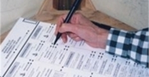 Международные наблюдатели положительно оценивают ход голосования на парламентских выборах в Украине.
