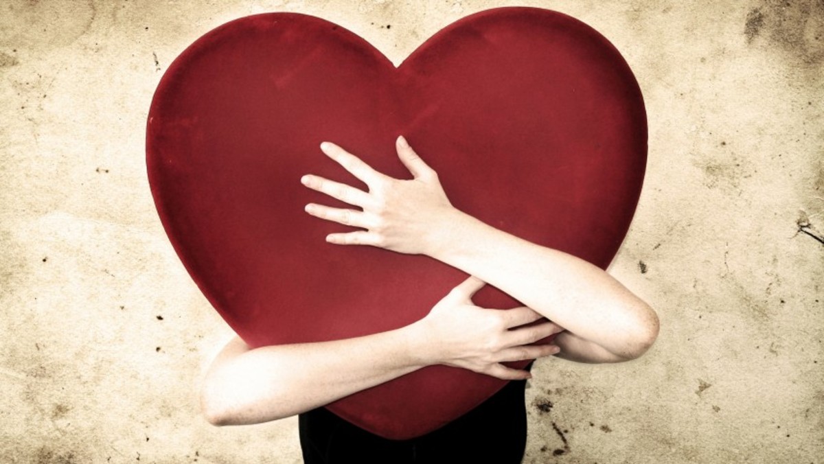 Прогулка по мостам и панорамный ресторан: чем заняться в Харькове на День святого Валентина