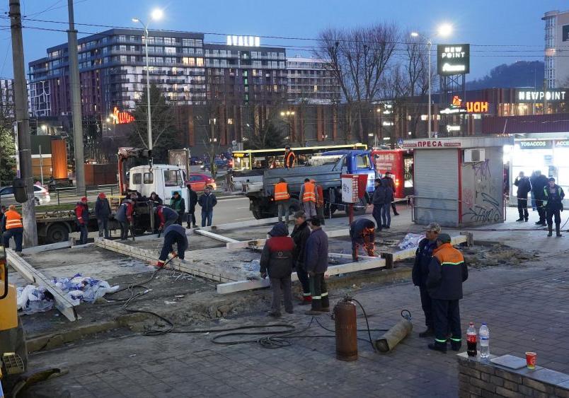 Було – стало: як змінився проспект Чорновола після демонтажу скандального МАФу