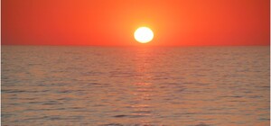 В Одессе наблюдали суперлуние и яркий рассвет: cмотри, если проспал 