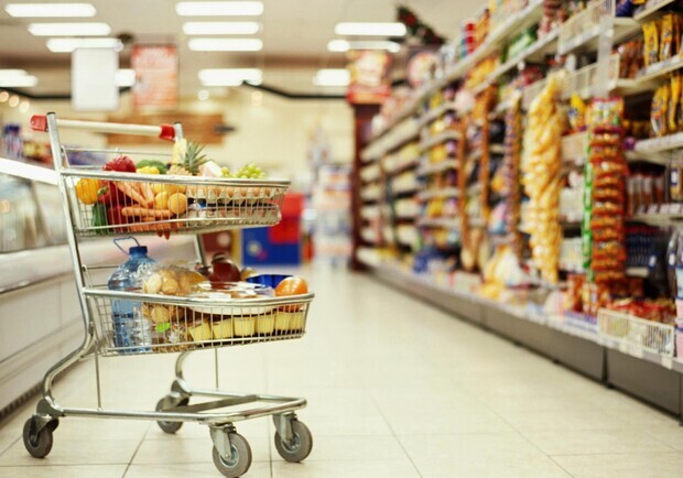 Договорились: некоторые супермаркеты снизят цены на продукты по просьбе АМКУ фото