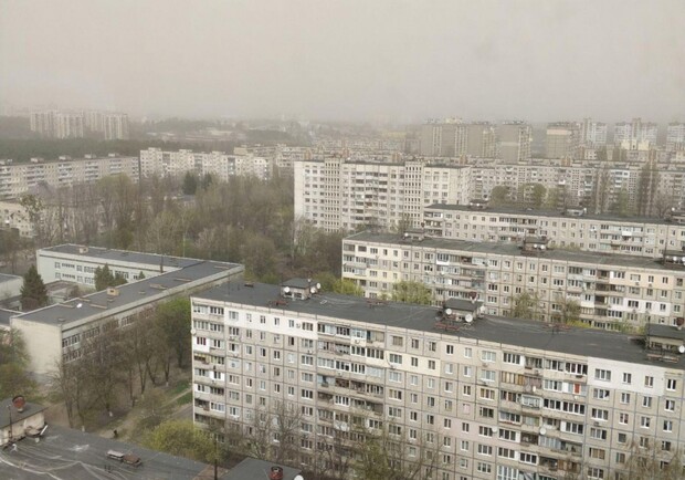 Пылевая буря в Киеве: сколько человек пострадало  фото