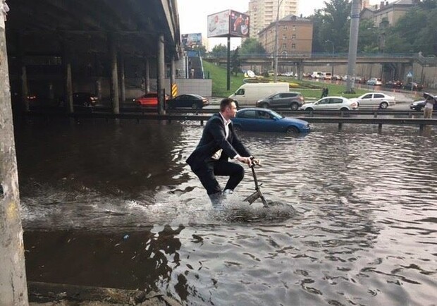 Кто виноват: Кличко объяснил, почему на днях затопило Киев фото