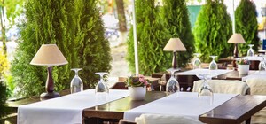 Смотри список: какие рестораны Харькова открыли летние площадки