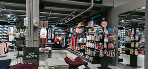 Покрутишся перед дзеркалом: Rozetka відкрила у Львові перший магазин