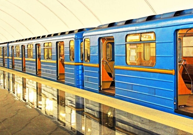 Без жетонов: как расплатиться в киевском метрополитене после карантина  - фото