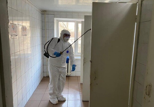 Закрытие на карантин и госпитализация: в Киеве обнаружили три очага коронавируса - фото: 112
