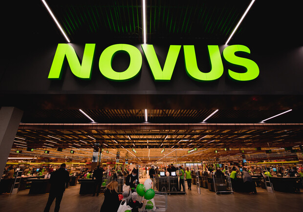 Відкриття нового флагману Novus у ТРЦ Retroville