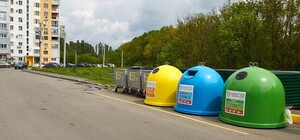 В Дарницком районе установили баки для сортировки мусора: адреса
