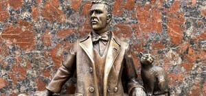 Плюс один: на Воздвиженке появилась новая мини-скульптура проекта 