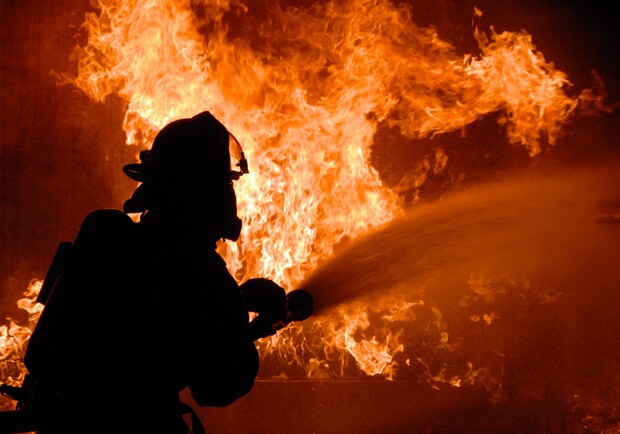 На Подоле горело недостроенное здание. Источник фото: 112 Украина