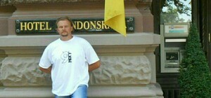 Захват автобуса в Луцке: на площади прозвучали взрывы