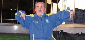 Суперфан Парамон отомстил за Шеву, зарядив судье с ноги