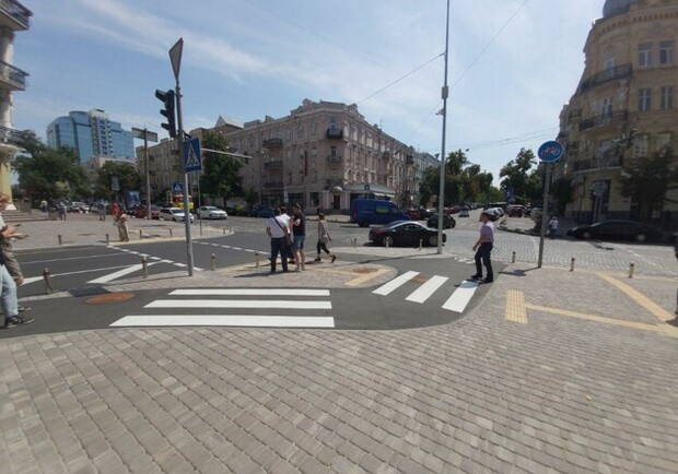 В центре Киева обустроили первый велосипедный перекресток. Фото: Сегодня