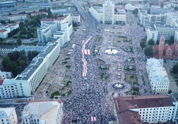 Митингующие в Беларуси готовятся уйти в забастовку Фото: телеграм-канал nexta live