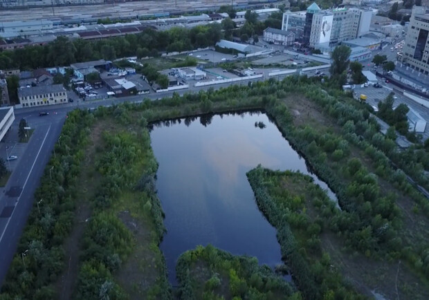 У Киева отсудили парк на Олимпийской. Фото: Наш Киев
