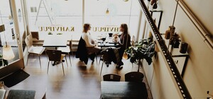 Заслужили: два заведения в центре Киева оштрафовали за нарушение карантина