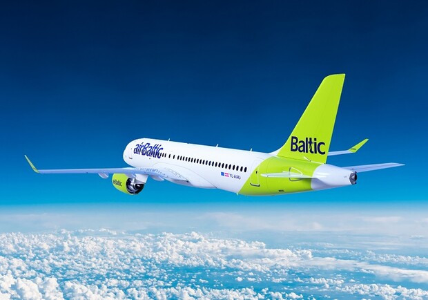 Начиная с октября украинцы смогут летать в Литву прямыми рейсами. Фото: airBaltic.