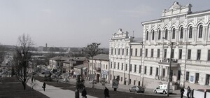 По Бурсацкому спуску любила гулять юная Люся Гурченко